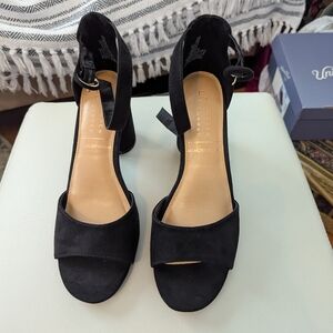 ✨ Chic Black Heels by LC Lauren Conrad – Size 7.5 ✨